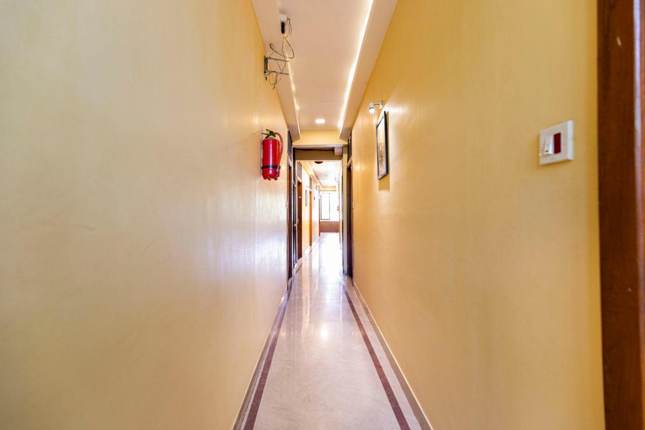 Hotel Elite 59 ムンバイ エクステリア 写真